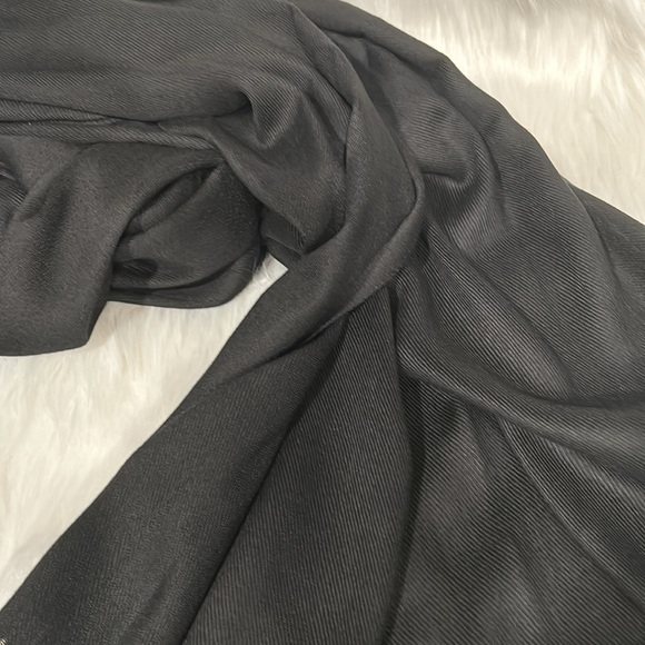 🌷NET Fashion Sooo Soft Scarf NWT - Picture 6 of 9